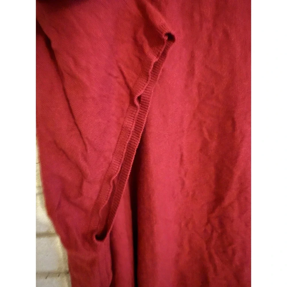 Belle by Kim Gravel Sweater Poncho with Tassels Size Medium/Large-Red